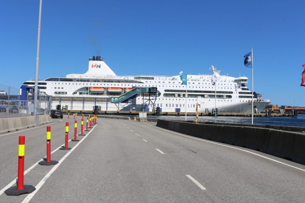 HNL schip in de haven van Kristiansand